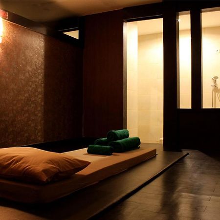 Dafam Hotel Cilacap Esterno foto