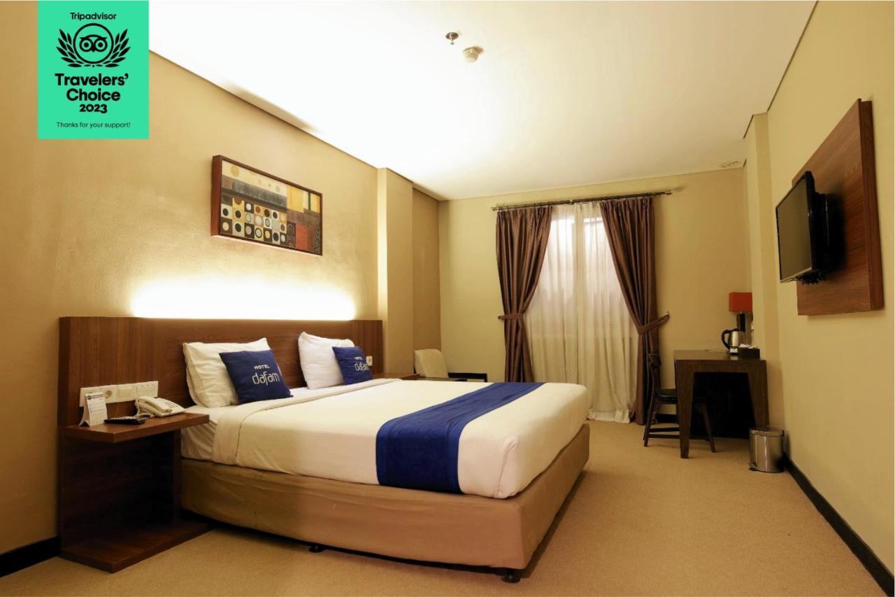 Dafam Hotel Cilacap Esterno foto