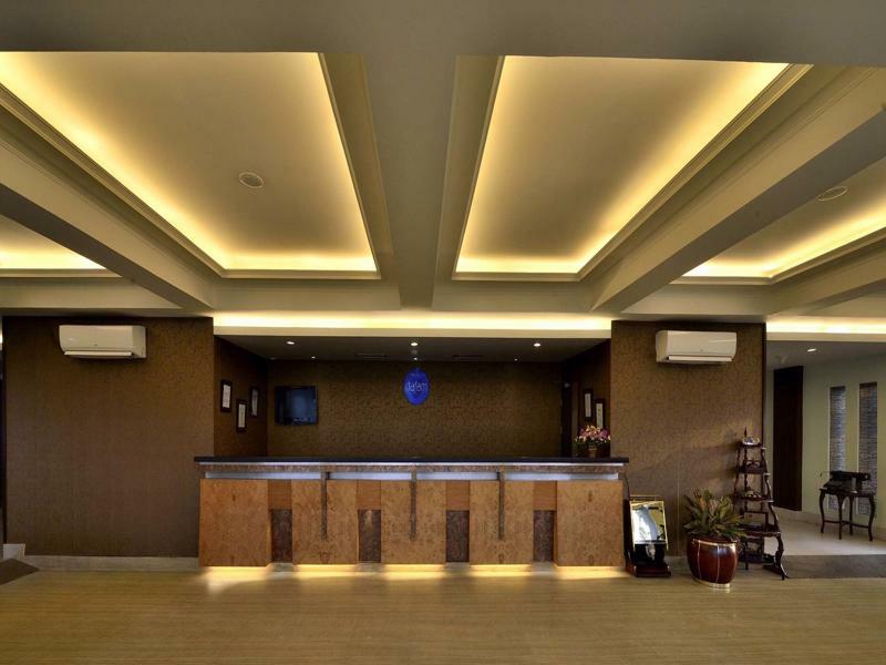 Dafam Hotel Cilacap Esterno foto